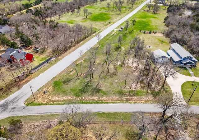 Photo 3 of Land for sale at Tbd Glen Ellen Rd, Pottsboro, TX 75076 | MLS# 21392364 | Listing updated on 2026-09-22