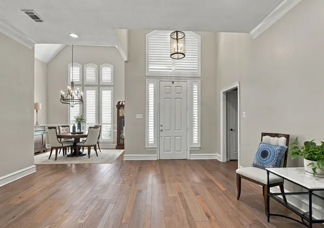 Photo 3 of Single family home for sale at 4103 Somerset Ct, Grapevine, TX 76051 | MLS# 21374163 | Listing updated on 2026-09-28
