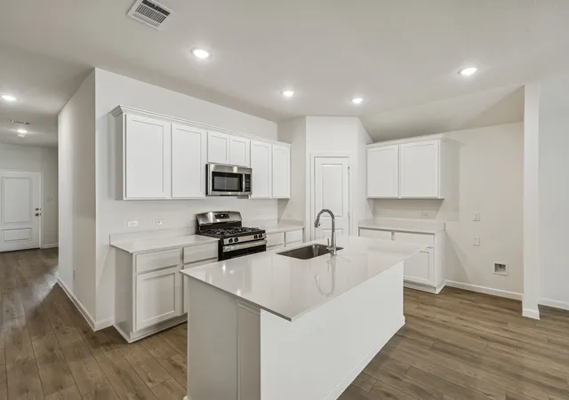 Photo 2 of Single family home for sale at 3724 Clearview Ranch Dr, Royse City, TX 75189 | MLS# 21392323 | Listing updated on 2026-10-09