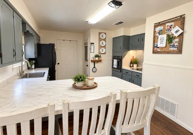 Photo 3 of Single family home for sale at 304 S Norma Dr, Waco, TX 76705 | MLS# 21392391 | Listing updated on 2026-09-22