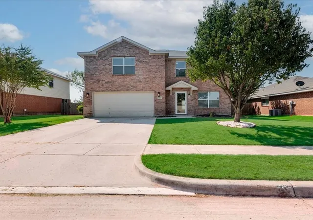 Photo 2 of Single family home for sale at 1606 Withers Way, Krum, TX 76249 | MLS# 21392443 | Listing updated on 2026-10-09