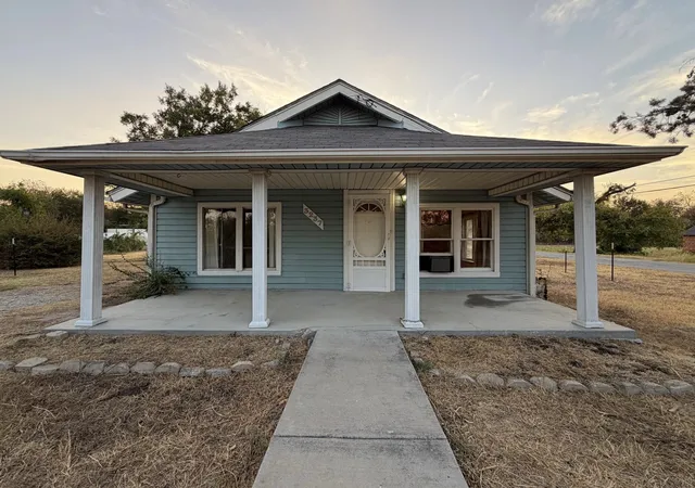 Photo 1 of Sale Pending at 3237 Dakota Trl, Fort Worth, TX 76135 | MLS# 21390292 | Listing updated on 2026-10-07