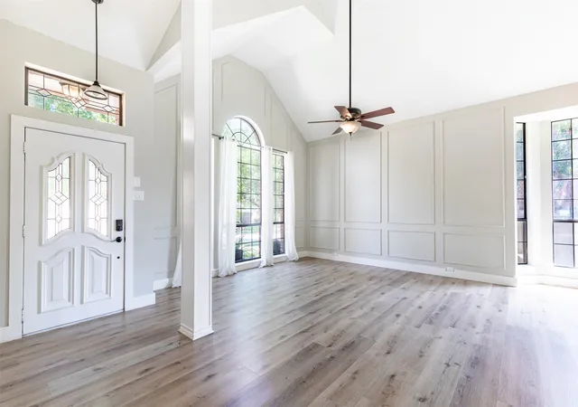 Photo 3 of Single family home for sale at 5213 N Briar Ridge Cir, Mc Kinney, TX 75072 | MLS# 21385859 | Listing updated on 2026-10-07