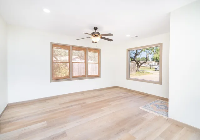 Photo 1 of Single family home for sale at 905 Jordan St, Brady, TX 76825 | MLS# 21389123 | Listing updated on 2026-09-30