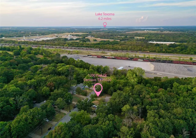 Photo 3 of Single family home for sale at 1200 Park Dr, Denison, TX 75020 | MLS# 21392281 | Listing updated on 2026-09-24