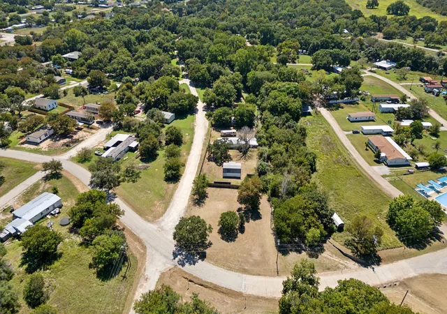 Photo 1 of Manufactured home for sale at 5411 S Oklahoma Trl, Granbury, TX 76048 | MLS# 21390937 | Listing updated on 2026-09-22