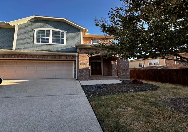 Photo 3 of Townhouse for sale at 3821 Marcillia Cir, Irving, TX 75038 | MLS# 21392520 | Listing updated on 2026-10-02