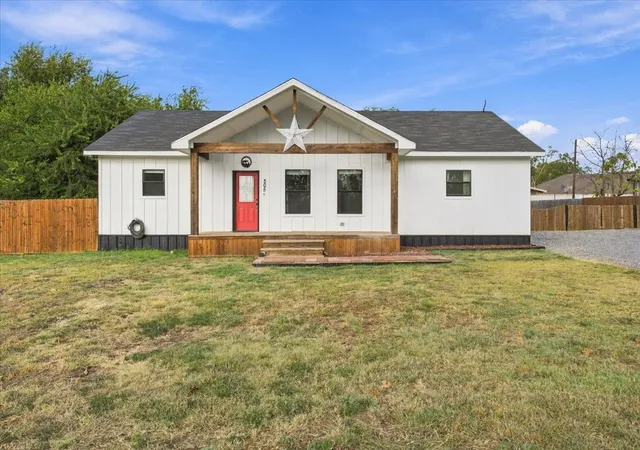 Photo 1 of Single family home for sale at 505 N White Oak, Dodd City, TX 75438 | MLS# 21390987 | Listing updated on 2026-10-02