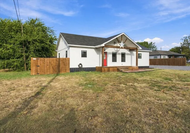 Photo 3 of Single family home for sale at 505 N White Oak, Dodd City, TX 75438 | MLS# 21390987 | Listing updated on 2026-10-02