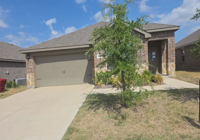 Photo 1 of Single family home for sale at 2049 Berrywood Dr, Royse City, TX 75189 | MLS# 21392539 | Listing updated on 2026-09-22