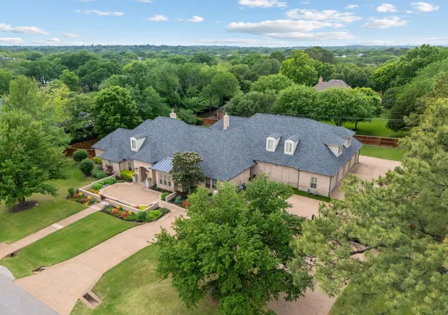 Photo 1 of Mansion for sale at 4712 Manning Dr, Colleyville, TX 76034 | MLS# 21392278 | Listing updated on 2026-10-08