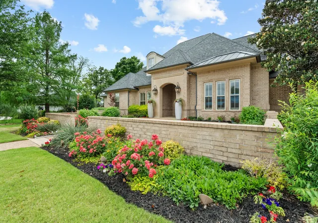 Photo 3 of Mansion for sale at 4712 Manning Dr, Colleyville, TX 76034 | MLS# 21392278 | Listing updated on 2026-10-08