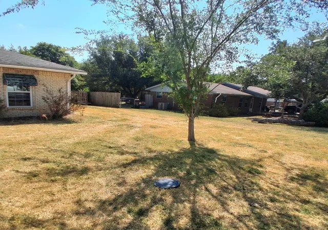 Photo 2 of Sale Pending at 2 Sw Milford, Kingston, OK 73439 | MLS# 21391674 | Listing updated on 2026-10-06
