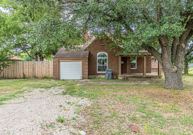 Photo 1 of Single family home for sale at 3116 Cypress Ave, Dallas, TX 75227 | MLS# 21392640 | Listing updated on 2026-09-22
