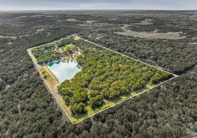Photo 4 of House for sale at 2113 County Rd 2012, Walnut Springs, TX 76690 | MLS# 21392651 | Listing updated on 2026-09-22