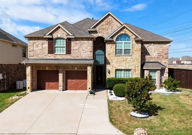 Photo 1 of Sale Pending at 4903 Barn Owl Trl, Grand Prairie, TX 75052 | MLS# 21392656 | Listing updated on 2026-10-02