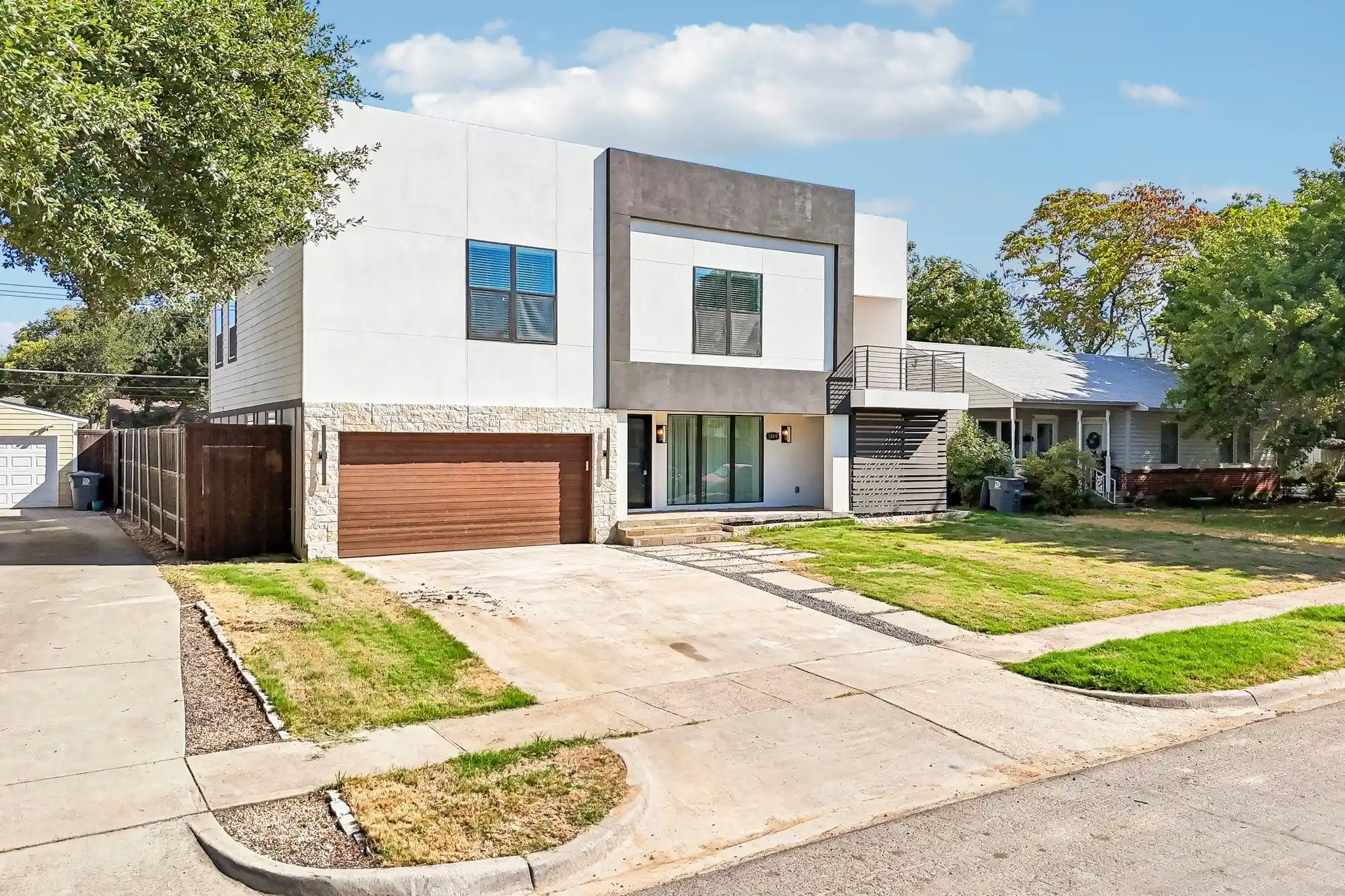 Photo 1 of Mansion for sale at 3889 Davila Dr, Dallas, TX 75220 | MLS# 21392694 | Listing updated on 2026-10-28