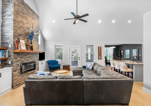 Photo 3 of Single family home for sale at 3134 N Haven Dr, Sherman, TX 75092 | MLS# 21391848 | Listing updated on 2026-10-06