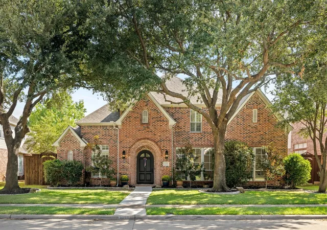 Photo 1 of Single family home for sale at 5608 Malone Dr, Plano, TX 75093 | MLS# 21390841 | Listing updated on 2026-09-26
