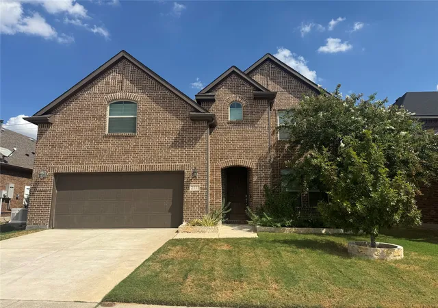 Photo 2 of Single family home for sale at 2113 Lake Pine Dr, Little Elm, TX 75068 | MLS# 21392707 | Listing updated on 2026-09-24