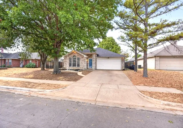 Photo 1 of Single family home for sale at 1150 Marc St, Burleson, TX 76028 | MLS# 21391495 | Listing updated on 2026-09-22