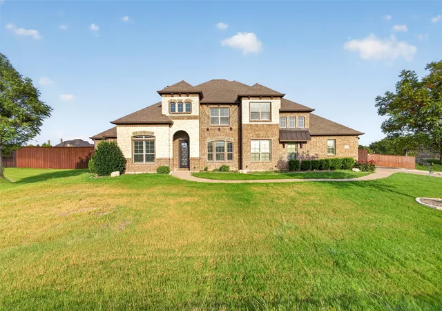 Photo 1 of Single family home for sale at 6010 Limestone Ln, Midlothian, TX 76065 | MLS# 21374174 | Listing updated on 2026-09-23