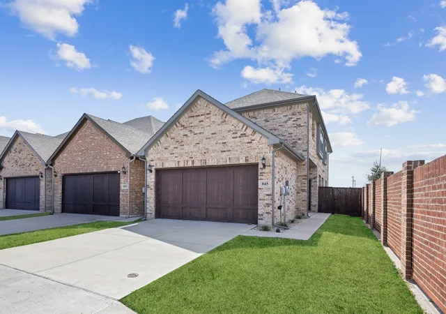 Townhouse for sale at 845 Eaglescliffe Landing, Wylie, TX 75098 | MLS# 21392270