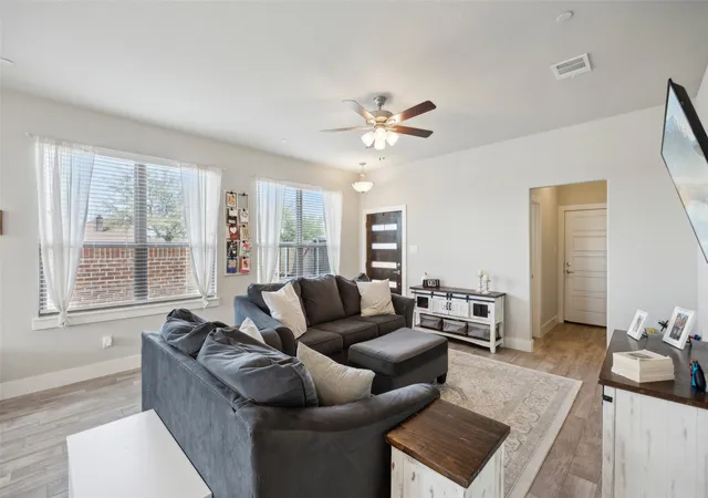 Photo 3 of Townhouse for sale at 845 Eaglescliffe Landing, Wylie, TX 75098 | MLS# 21392270 | Listing updated on 2026-09-26