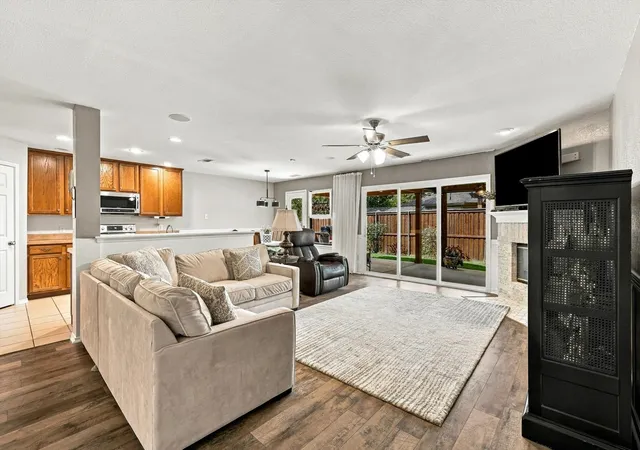 Photo 2 of Single family home for sale at 4301 Grassmere Rd, Fort Worth, TX 76244 | MLS# 21368745 | Listing updated on 2026-10-05