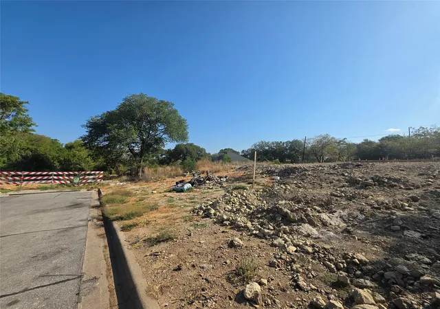 Photo 21 of Land for sale at 2623 Lincoln Ave, Fort Worth, TX 76164 | MLS# 21391775 | Listing updated on 2026-10-05