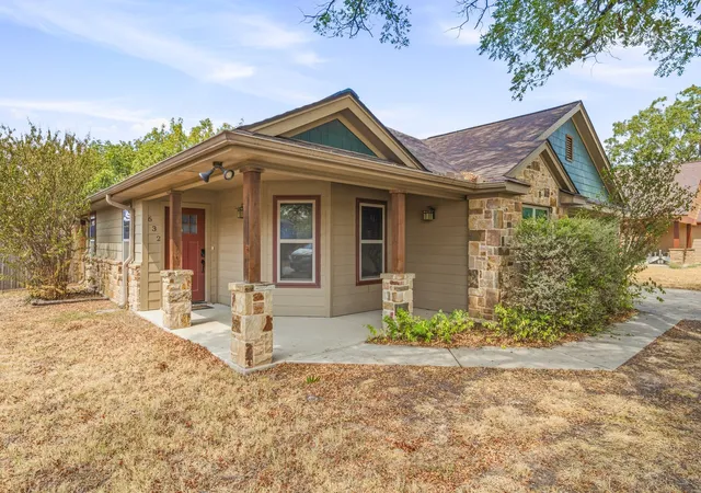 Photo 3 of Single family home for sale at 632 N Park St, Dublin, TX 76446 | MLS# 21392264 | Listing updated on 2026-10-07