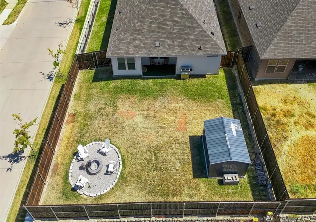 Photo 1 of Single family home for sale at 5800 Bull Crk Ln, Argyle, TX 76226 | MLS# 21387872 | Listing updated on 2026-10-09