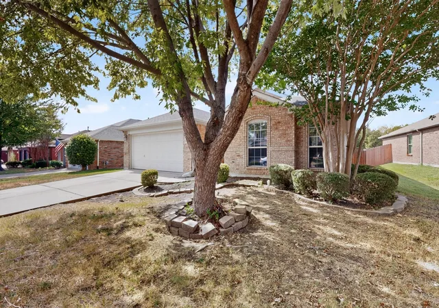 Photo 2 of Single family home for sale at 382 Magnolia Dr, Fate, TX 75087 | MLS# 21391459 | Listing updated on 2026-09-23