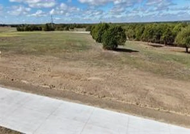 Photo 2 of Land for sale at 000 Machila Trl, Oak Leaf, TX 75154 | MLS# 21392821 | Listing updated on 2026-09-23