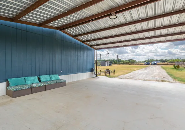 Photo 4 of Single family home for sale at 663 Private Rd 1098, Stephenville, TX 76401 | MLS# 21391169 | Listing updated on 2026-10-01