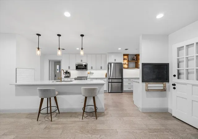 Photo 3 of Single family home for sale at 3724 Arborlawn Dr, Fort Worth, TX 76109 | MLS# 21362048 | Listing updated on 2026-10-08