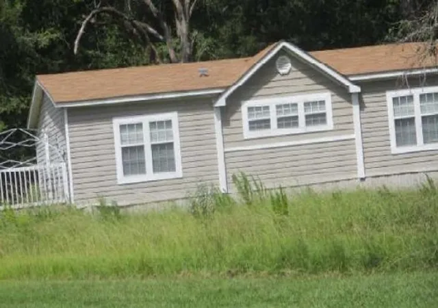 Photo 2 of Manufactured home for sale at 125 Live Oak Dr, Stonewall, LA 71078 | MLS# 21392874 | Listing updated on 2026-09-23
