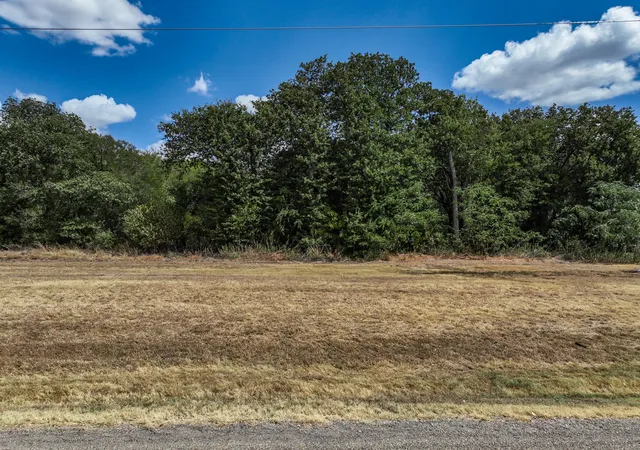 Photo 3 of Land for sale at Tbd2 Old Central Rd, Waco, TX 76705 | MLS# 21392939 | Listing updated on 2026-09-23