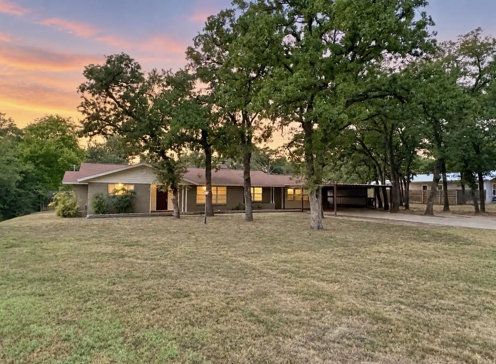 Photo 1 of Single family home for sale at 4500 Idylwood Ln, Waco, TX 76705 | MLS# 21391380 | Listing updated on 2026-10-27