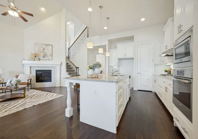 Photo 4 of Single family home for sale at 6213 Cedar Sage Trl, Argyle, TX 76226 | MLS# 21393008 | Listing updated on 2026-09-29