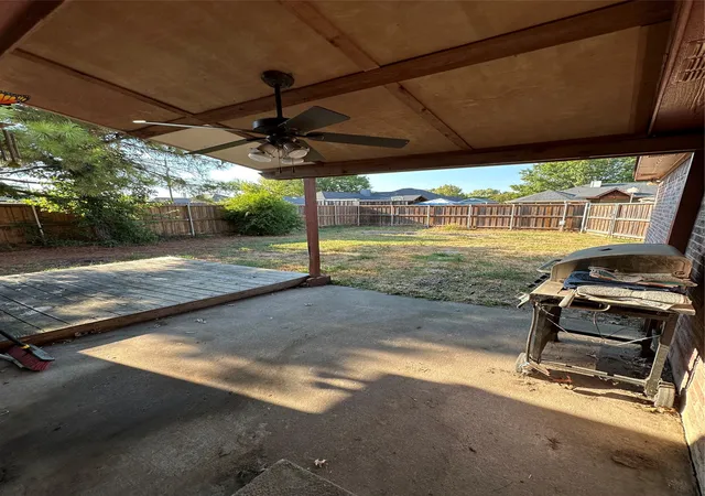Photo 3 of Single family home for sale at 1309 London Dr, Wylie, TX 75098 | MLS# 21392546 | Listing updated on 2026-10-04
