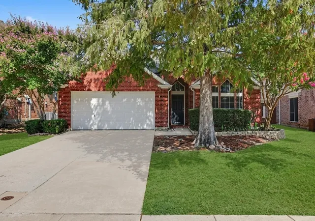 Photo 1 of Single family home for sale at 3705 Palmetto Ct, Denton, TX 76210 | MLS# 21391750 | Listing updated on 2026-10-08