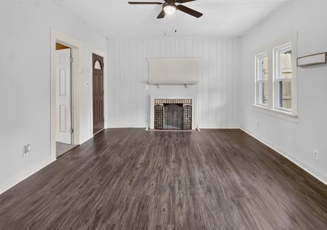 Photo 2 of Single family home for sale at 2625 Canton Dr, Fort Worth, TX 76112 | MLS# 21392607 | Listing updated on 2026-09-23