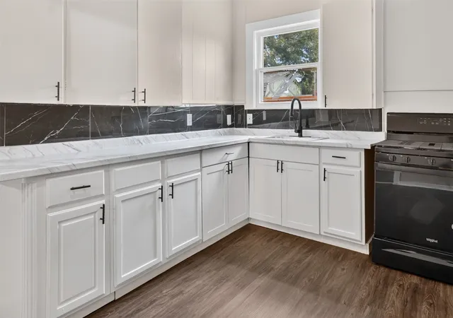 Photo 3 of Single family home for sale at 2625 Canton Dr, Fort Worth, TX 76112 | MLS# 21392607 | Listing updated on 2026-09-23