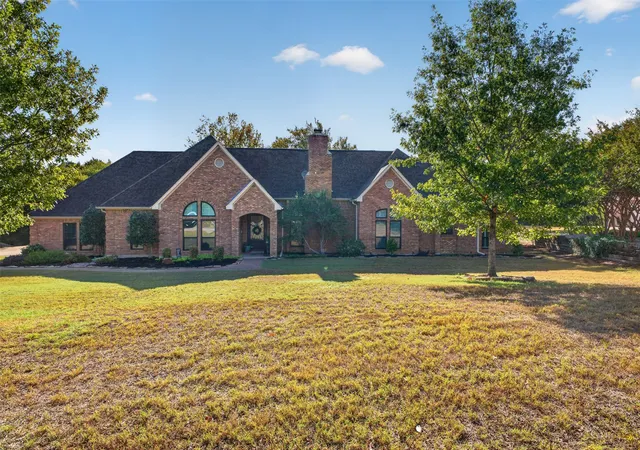 Photo 1 of Sale Pending at 603 Valley View Ct, Red Oak, TX 75154 | MLS# 21385336 | Listing updated on 2026-10-05