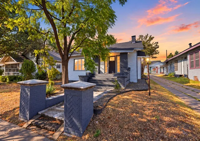 Photo 1 of Single family home for sale at 809 Cristler Ave, Dallas, TX 75223 | MLS# 21392525 | Listing updated on 2026-09-26