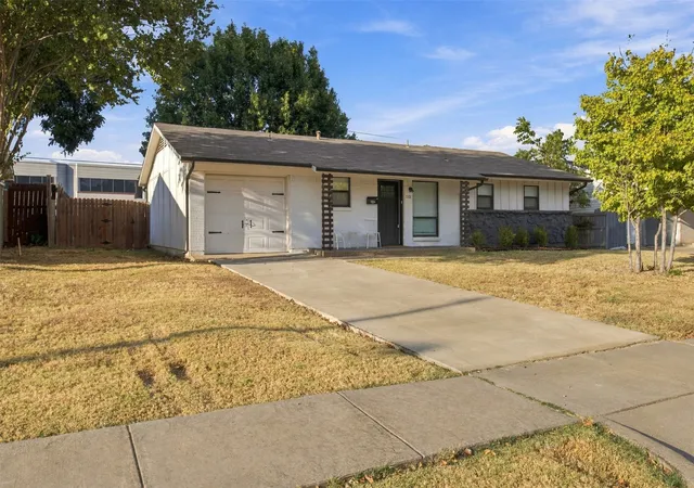 Photo 2 of Single family home for sale at 1101 Midway Dr, Richardson, TX 75081 | MLS# 21393087 | Listing updated on 2026-10-08