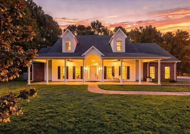 Photo 4 of House for sale at 1761 Ironwood Rd, Gilmer, TX 75644 | MLS# 21380807 | Listing updated on 2026-10-01