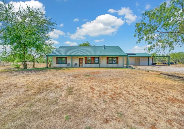 Photo 1 of Single family home for sale at 2207 Talbert Ranch Rd, China Spring, TX 76633 | MLS# 21390117 | Listing updated on 2026-09-25