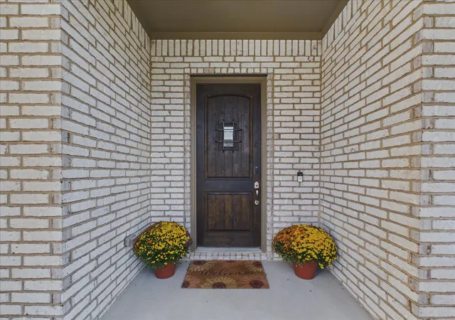 Photo 4 of Single family home for sale at 506 Westwood Way Dr, Haslet, TX 76052 | MLS# 21392940 | Listing updated on 2026-10-07
